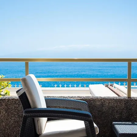 Spacious With Large Terrace,5 Min Lejlighed