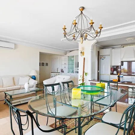 Spacious With Large Terrace,5 Min Daire *