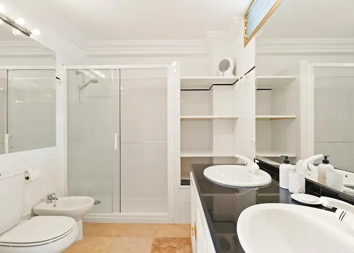 Spacious With Large Terrace,5 Min Apartament *