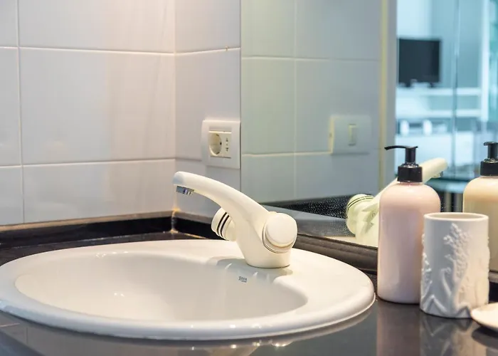 Lägenhet Spacious With Large Terrace,5 Min