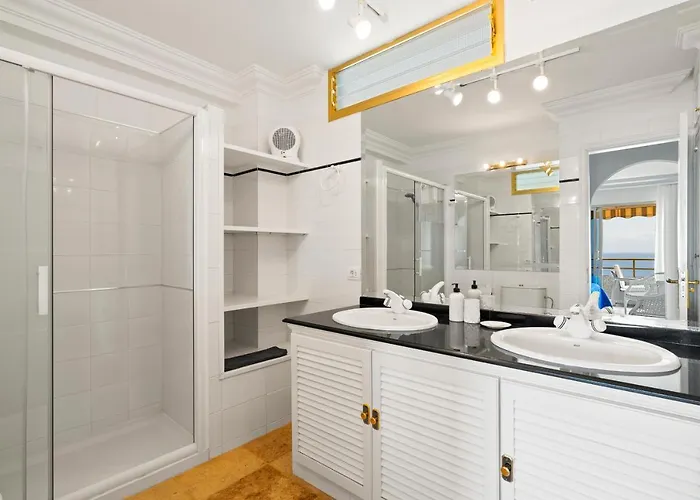 Apartament Spacious With Large Terrace,5 Min *