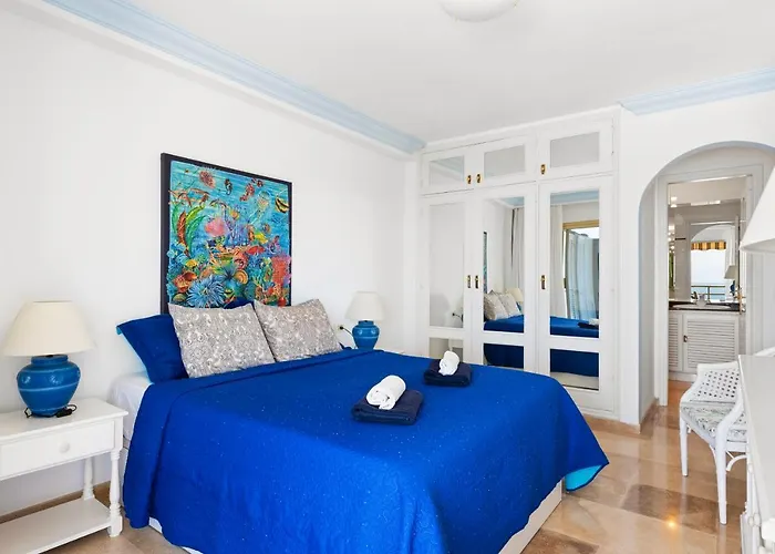 Apartament Spacious With Large Terrace,5 Min