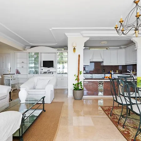 Apartment Spacious With Large Terrace,5 Min *