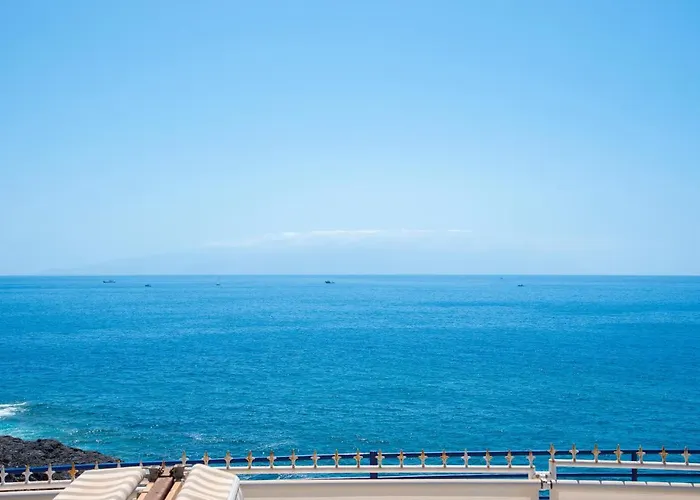 Apartman Spacious With Large Terrace,5 Min *