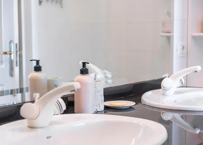 Spacious With Large Terrace,5 Min Apartman Puerto de Santiago